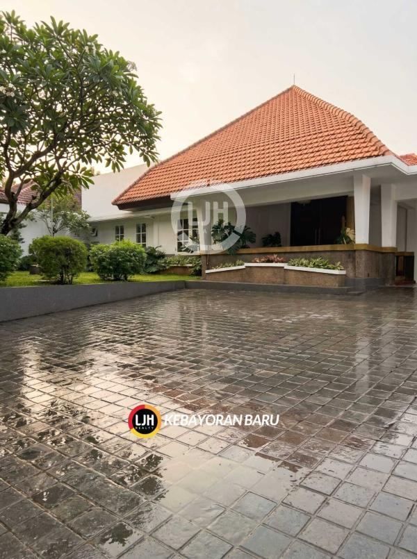 Dijual Rumah Freshly Renovated di Menteng Ring 1 Area Jakarta Pusat 