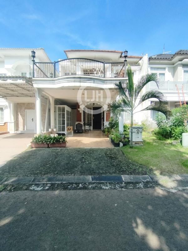 Rumah Klasik Cantik Harga Nego di Kota Wisata Cibubur