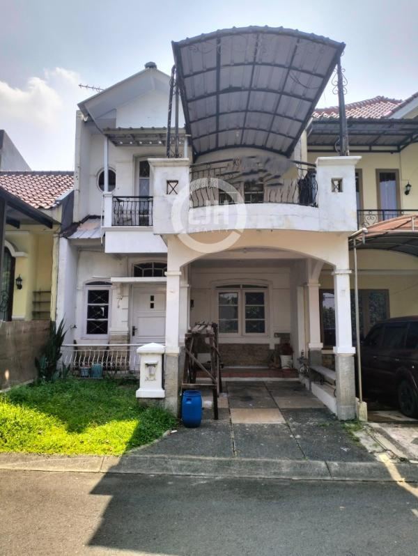 Rumah 2 Lantai Cantik di Kota Wisata Cibubur