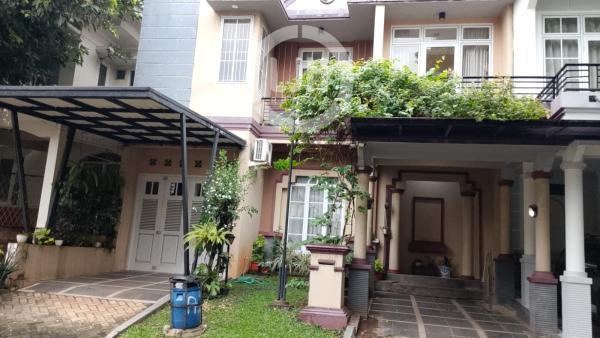 Rumah Full Furnished Siap Huni Dalam Cluster di Legenda Wisata, Cibubur, Gn. Putri, Bogor.