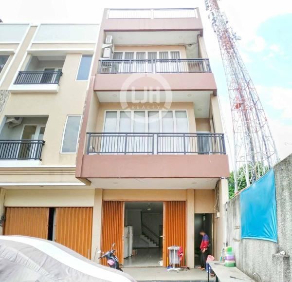 Ruko Kresek Raya, Jakarta Barat, 4x15 m², 3½ Lt, SHM