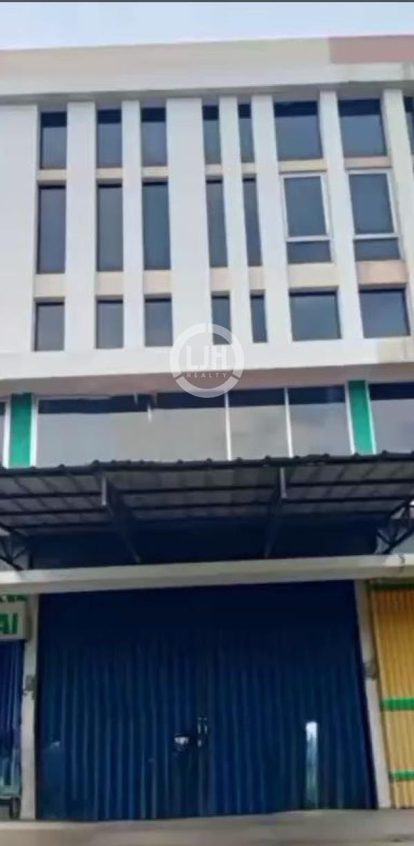 Kesempatan Usaha! Ruko Strategis di Kawasan Citra Raya