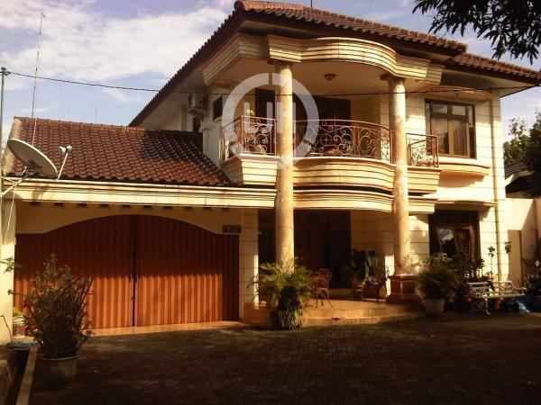 Jual Rumah Siap Huni dan Nyaman  Jl.Durian. Banyumanik.Semarang – 10925