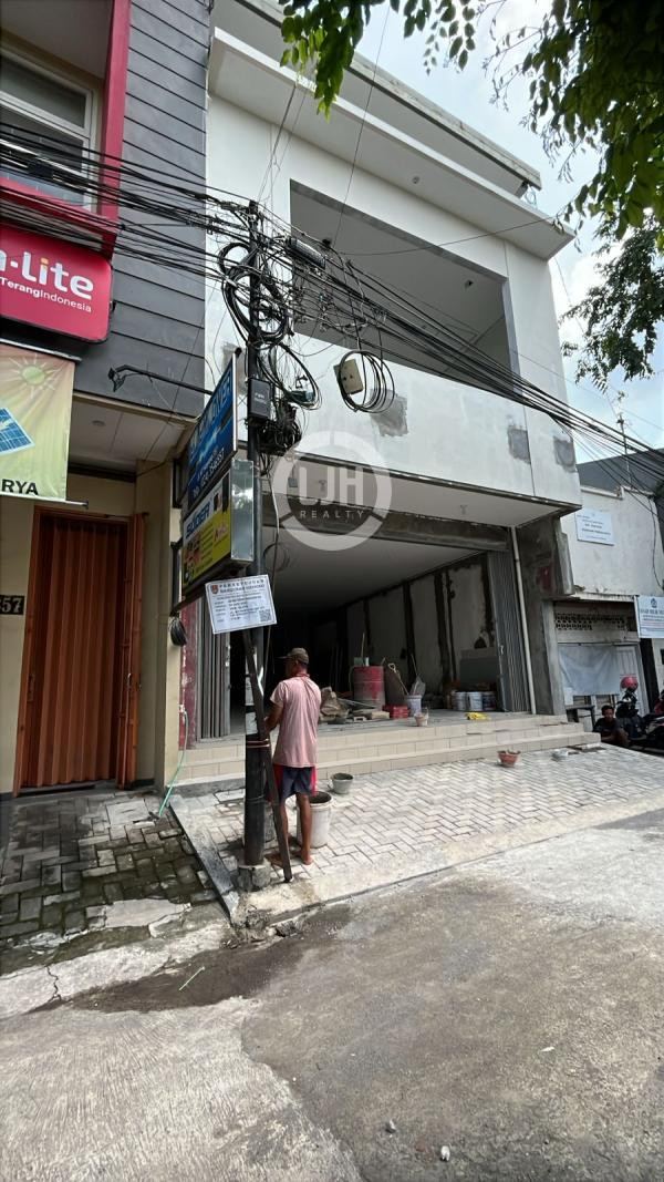 Ruko bagus di jalan MT Haryono