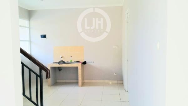 Dijual Rumah 2 Lantai di Cluster Valeria, Cakung, Jakarta Timur