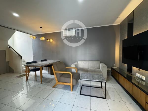 Disewakan Rumah Alesha Blue Vanya Park BSD City
