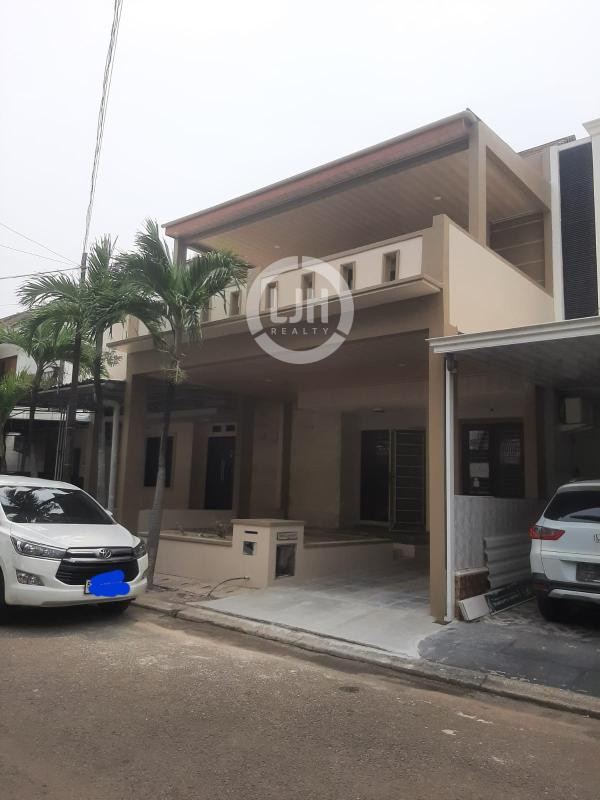 Rumah Bebas Banjir di Cluster Harmoni Harapan Indah, Bekasi, Jawa Barat