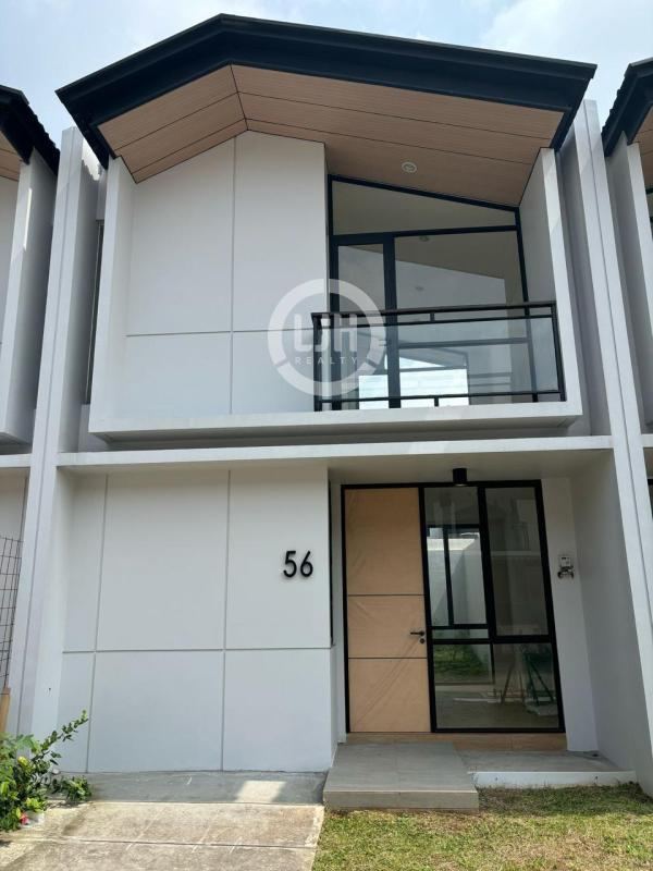 Rumah Siap Huni Di Cendana Cove, Karawaci
