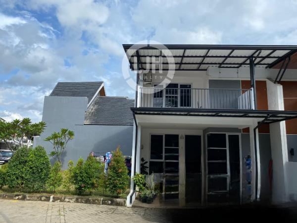 1,3M Rumah Hook Strategis di Aryana Karawaci, SHM, Semi Furnished