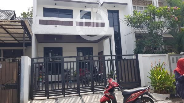 Rumah Full Renovasi di Villa Galaxy Bekasi 