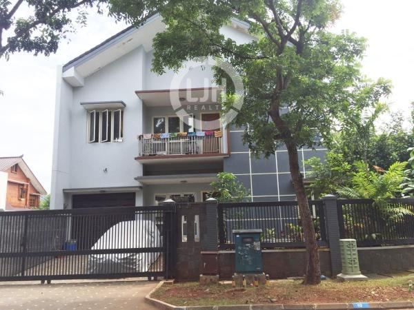 Dijual Rumah Puspitaloka BSD City