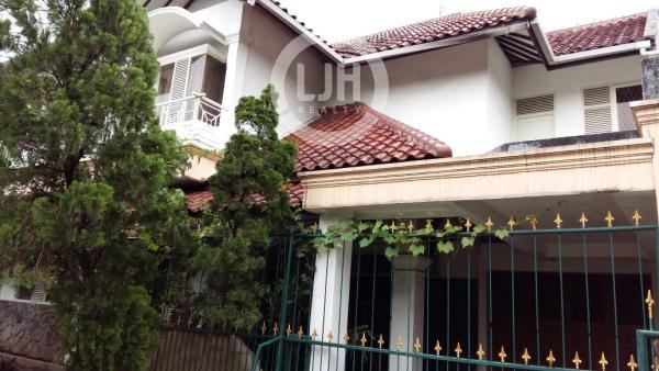 Rumah Siap Huni di Komplek Puri Hapsara, Bogor, Jawa Barat.