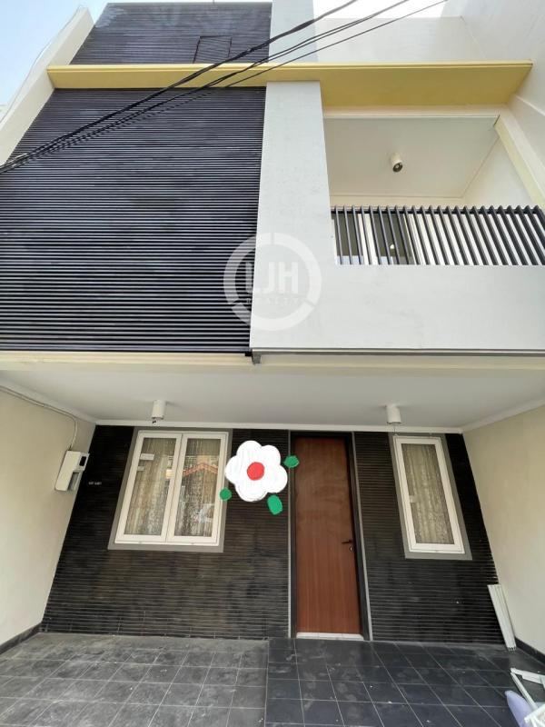  Rumah Janur Asri 2 Kelapa Gading Barat, Jakarta Utara 