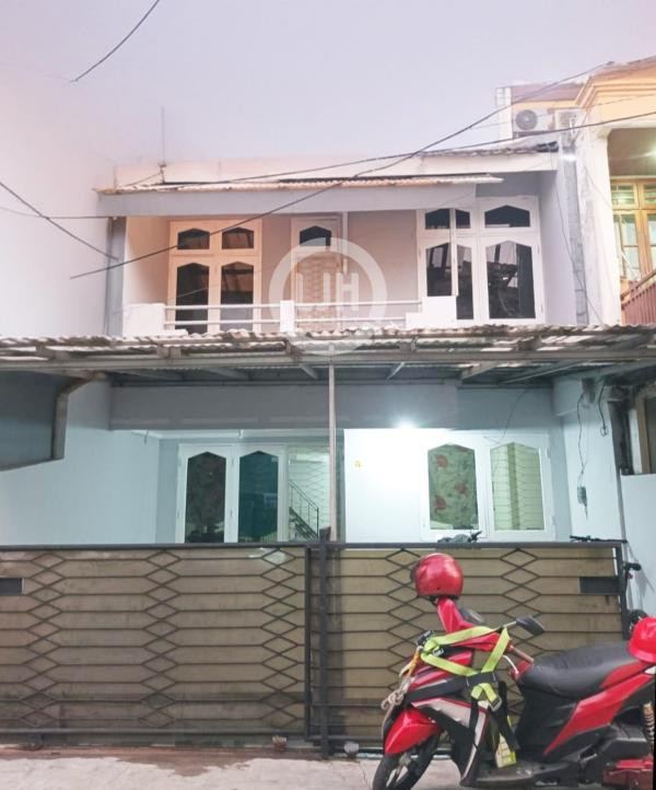Rumah Standard di Simopini-BCS Kelapa Gading Jakarta Utara