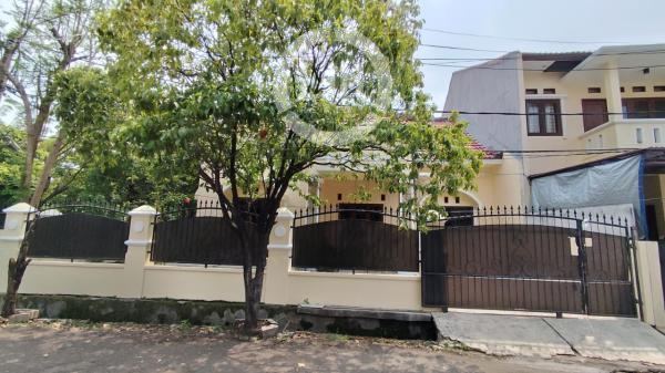 Rumah Hoek Siap Huni di Galaxy Bekasi 