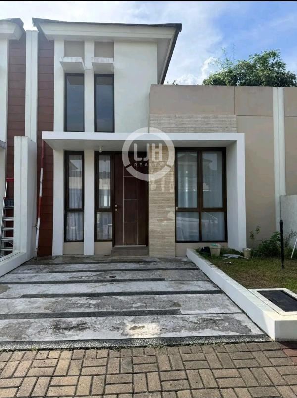 Rumah Siap Huni Kawasan Lugano Park Citra Raya 
