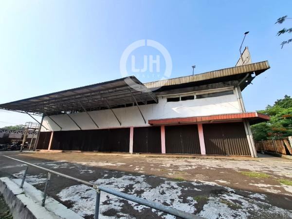 Gudang Siap Pakai Lokasi Strategis di Jl. Raya Jakarta-Bogor.