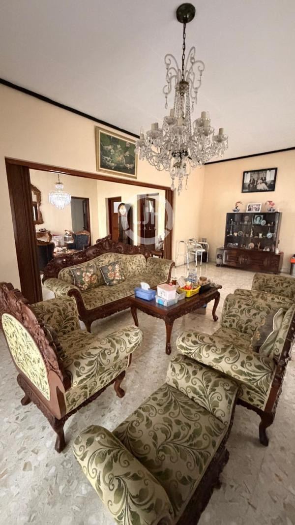 Rumah di jalan Gajahmada