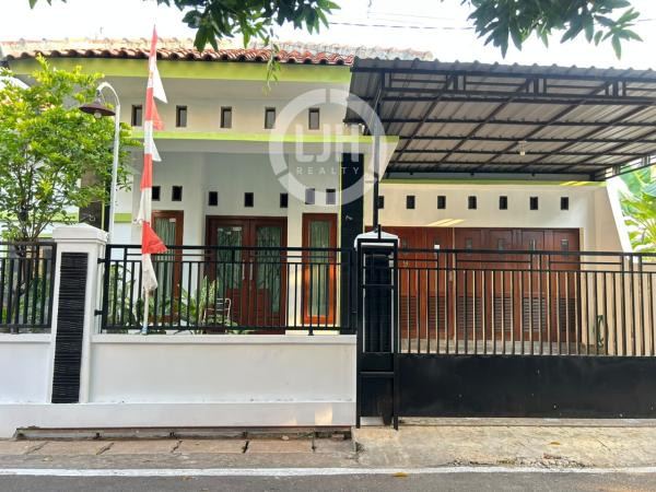 Rumah Jl Perintis Kemerdekaan Tegal Timur Siap Huni