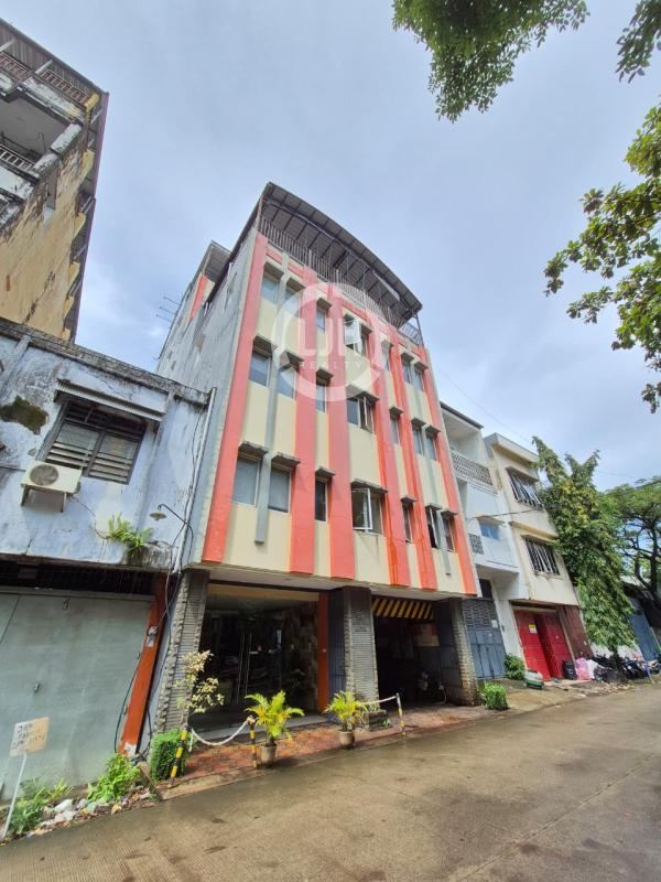 Hotel 41 Kamar Jalan Puri Kencana Dekat Poros Makassar