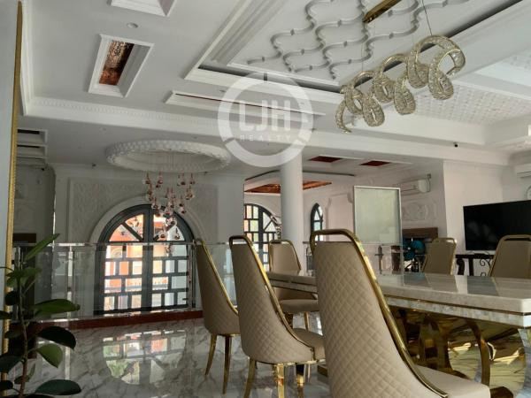 DIJUAL RUMAH MEWAH BAGUS DI VILLA TOL JATIBENING BEKASI
