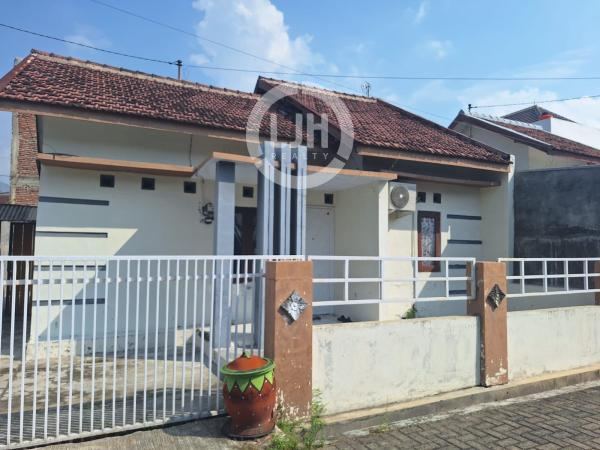 Rumah Griya Mejasem Baru Tegal Siap Huni