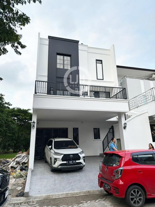 Dijual Rumah Nicolaia Casa Jardin Residence Jakarta Barat