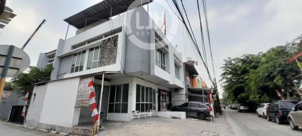 Ruko Disewakan di BCS Kelapa Gading Jakarta Utara Lokasi Strategis