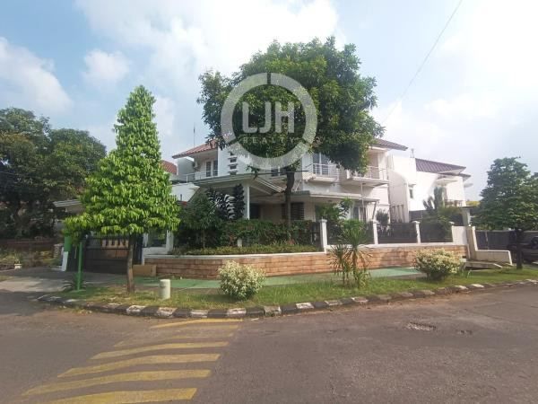 Rumah Hook Siap Huni di Kemang Pratama 3, Bekasi, Jawa Barat.