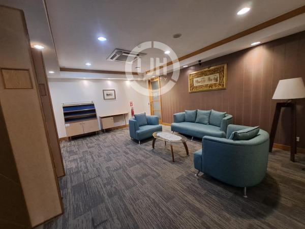  Kantor  Siap pakai, strategis Pleburan Semarang – 11111