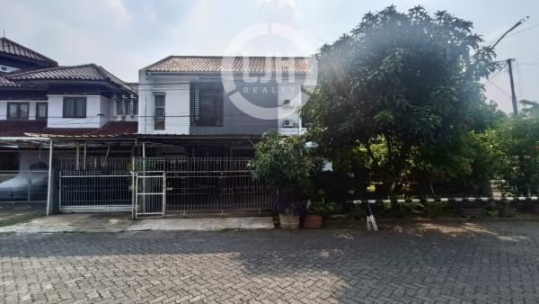 Rumah Hoek 2 Lantai di Kemang Pratama 1 Bekasi 