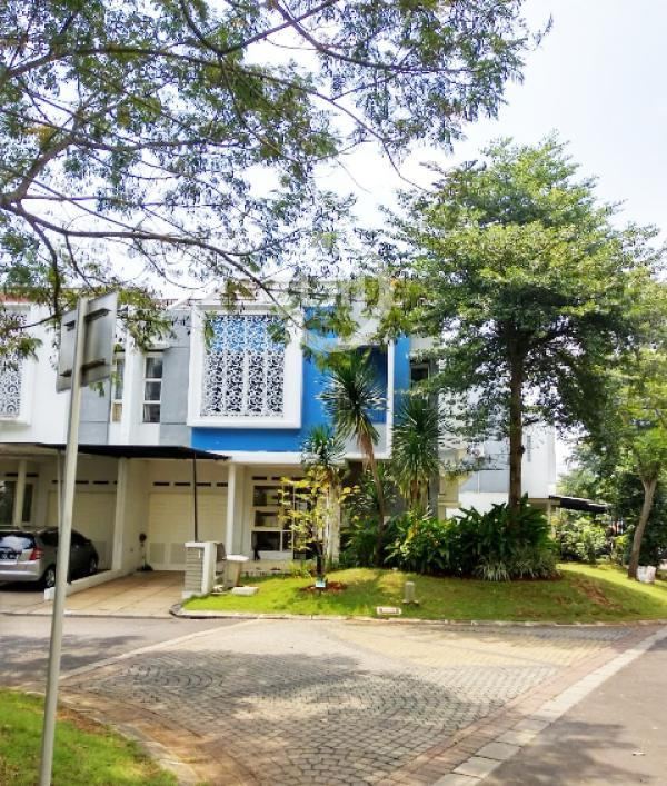 Disewakan Rumah Darwin Timur Gading Serpong Dekat Summarecon Mall Serpong