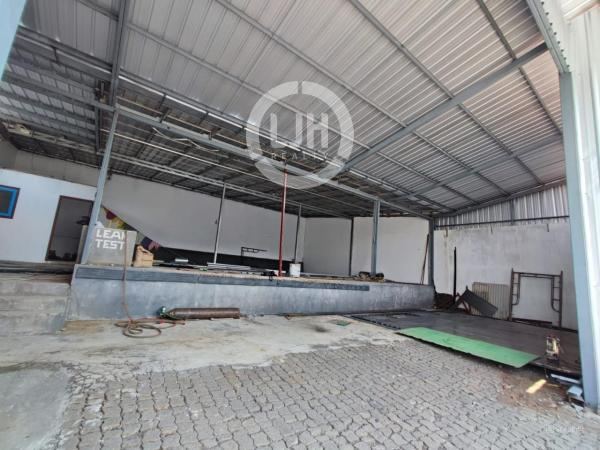Gudang Strategis daerah Semarang Barat – 11171