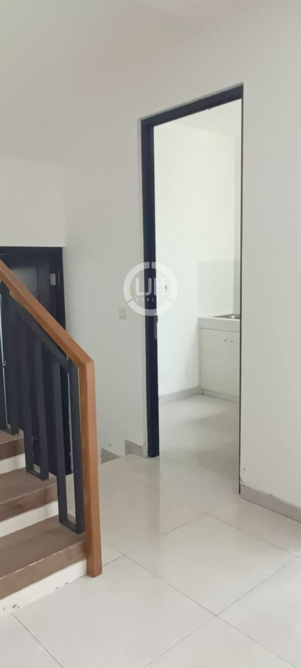 Rumah siap huni dan nyaman BSB City Semarang Barat – 11228