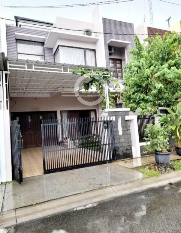 Rumah 2 Lantai Furnish di Galaxy Residence Bekasi 
