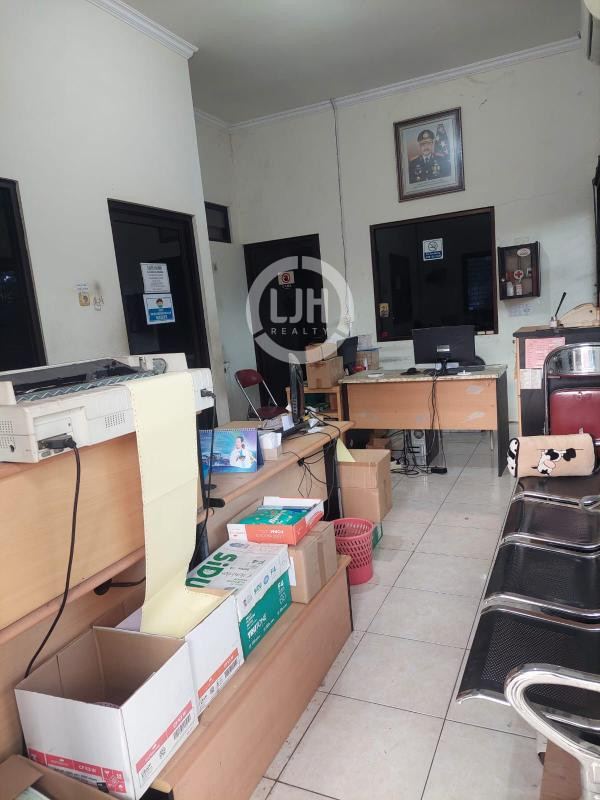 Rumah dan Kavling di jalan Mlaten Trenggulun