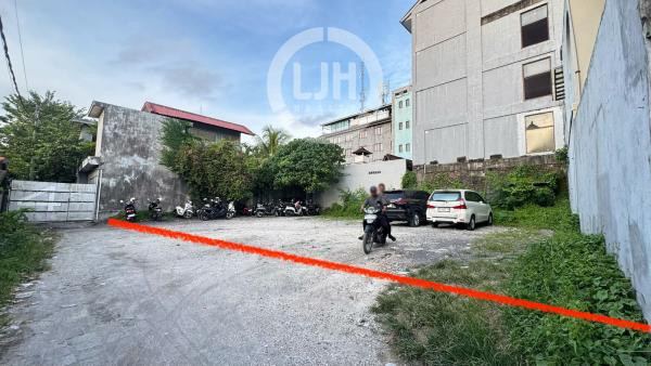 Land For Sale In Prime Tourist Area Petitenget Seminyak, Close to The Beach