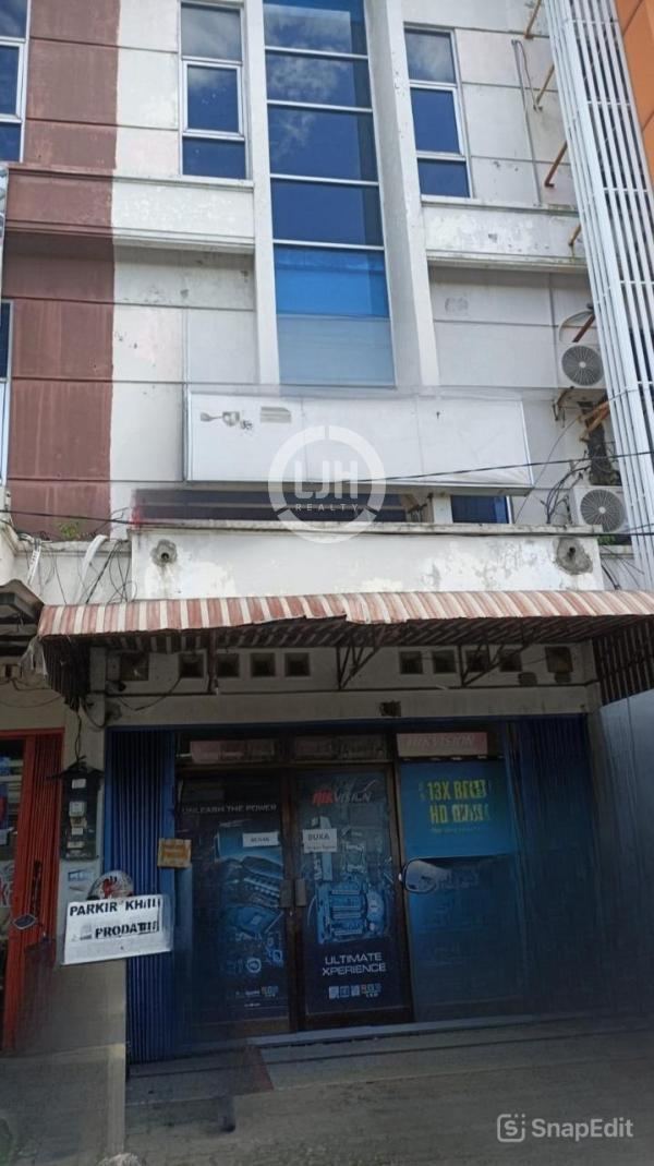 Ruko cocok usaha Jl. Piere Tendean. Semarang – 11257