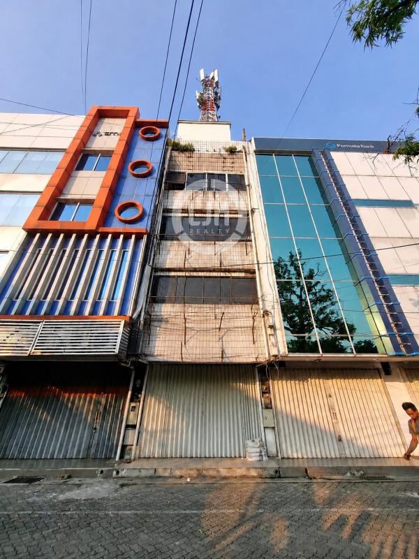 Ruko dalam Komplek hadap Jalan Raya untuk kantor/usaha di Gunung Sahari, Jakarta Pusat