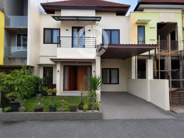 3 bedrooms house for rent at Denpasar Utara, strategic location, well maintained, close to Denpasar City Park