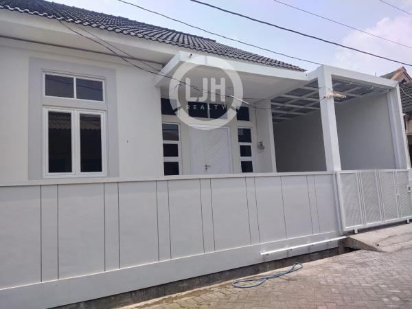 Rumah siap huni dan nyaman Tanah Mas, Semarang Utara-11616