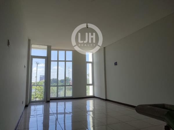 Ruko Siap Pakai di Bizpark