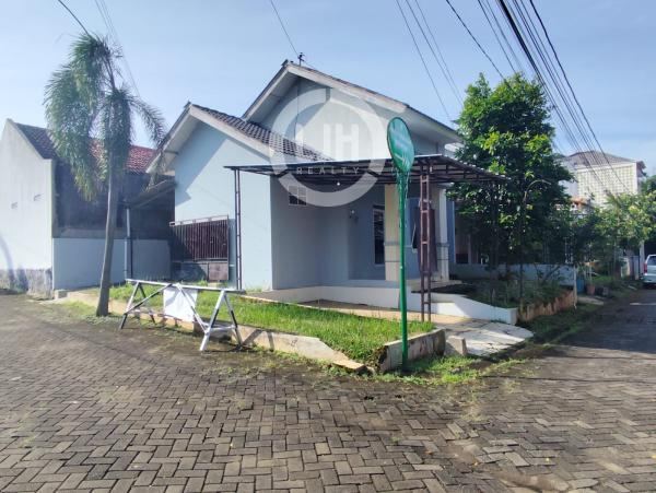  Rumah siap huni dan nyaman Perum Permata Tembalang. Semarang – 11279
