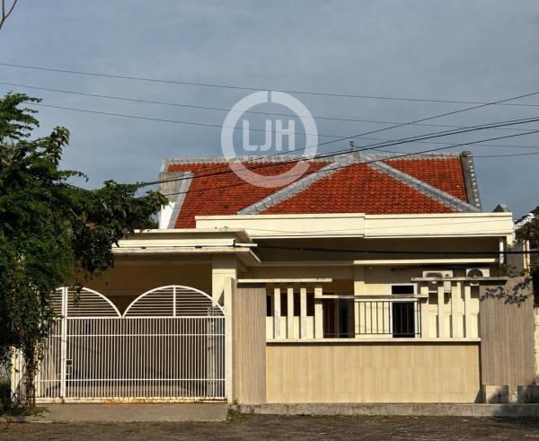 Rumah siap huni dan nyaman Semarang Indah. Semarang Barat – 11288