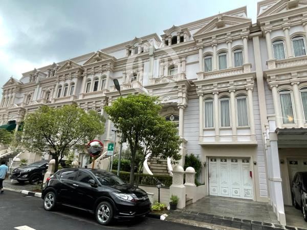 Rumah Mewah Siap Huni di The Villas Kelapa Gading Jakarta Utara 