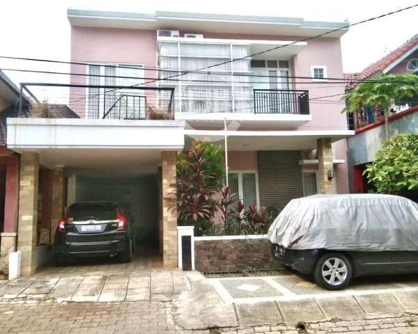 Rumah 2 Lantai Siap Huni di Persada Kemala Bekasi 