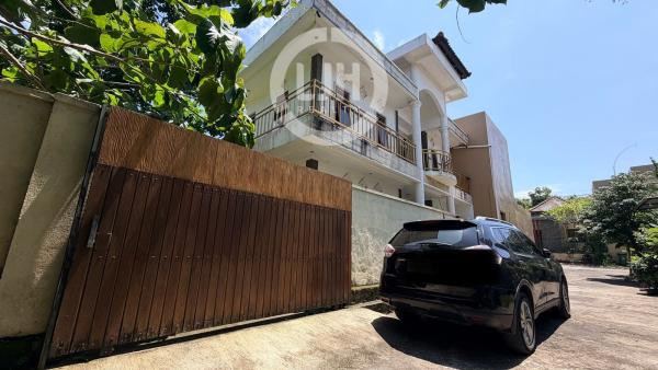 Coastal Living: Stunning 3 Bedrooms House for Sale in Ungasan Bali