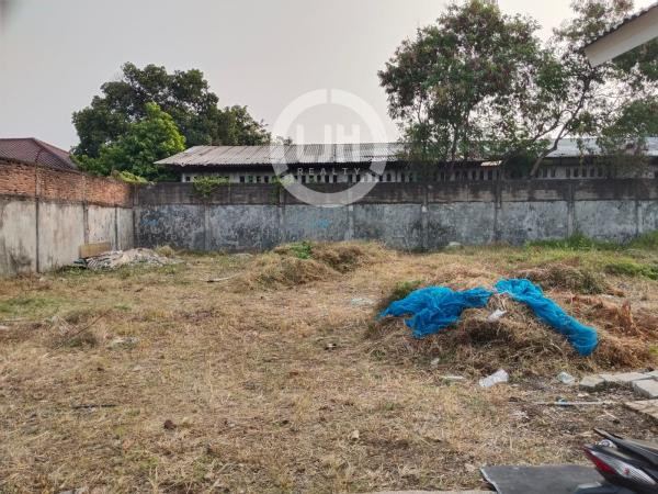  Tanah , SHM dan ada bangunan kantor, Kalideres, Jakarta Barat
