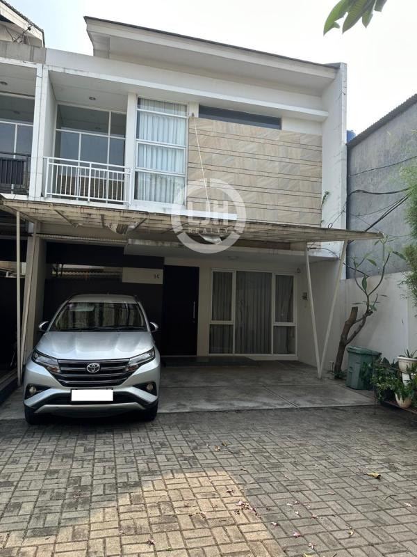 DIJUAL RUMAH HOOK 2 LANTAI DI CLUSTER ALLURA CAMAN BEKASI