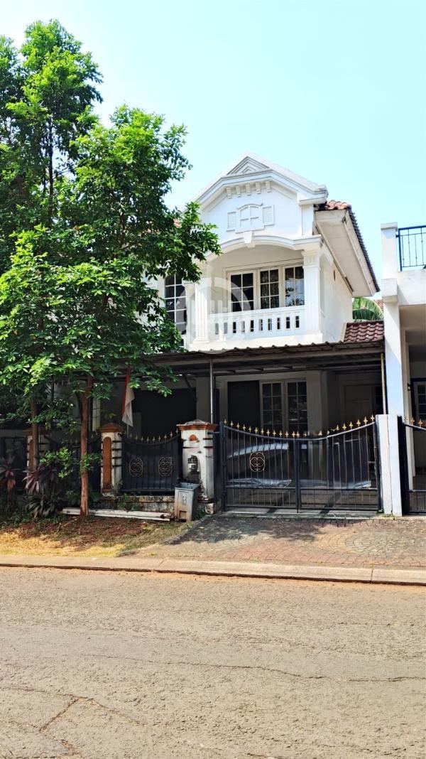 Rumah Siap Huni di Legenda Wisata, Cibubur, Gn. Putri, Bogor.
